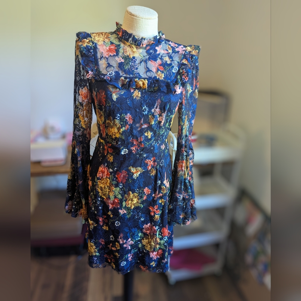 Shein Blue Navy Floral Lace Ball Sleeve Keyhole Back Dress Size Medium Frills